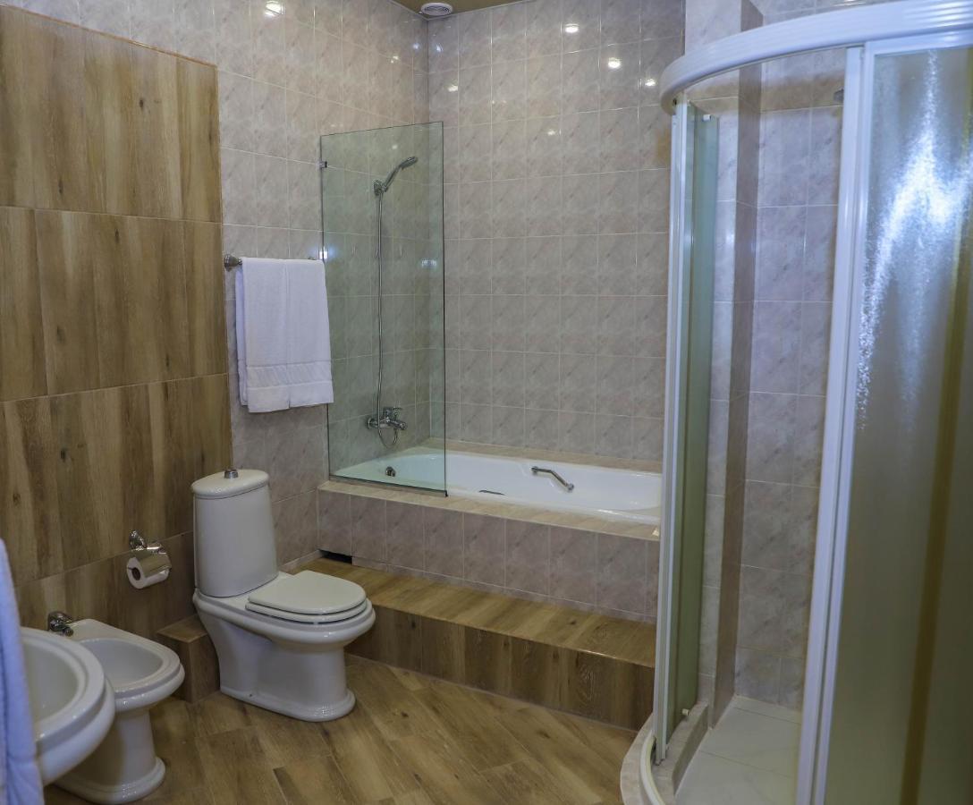 Araks Hotel Complex ギュムリ エクステリア 写真